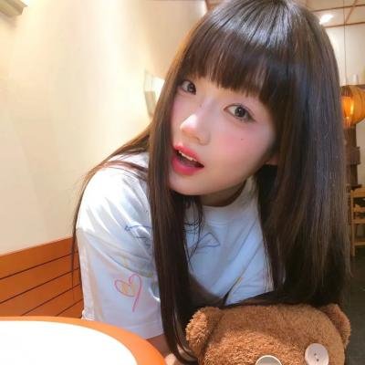 水瓶座女孩